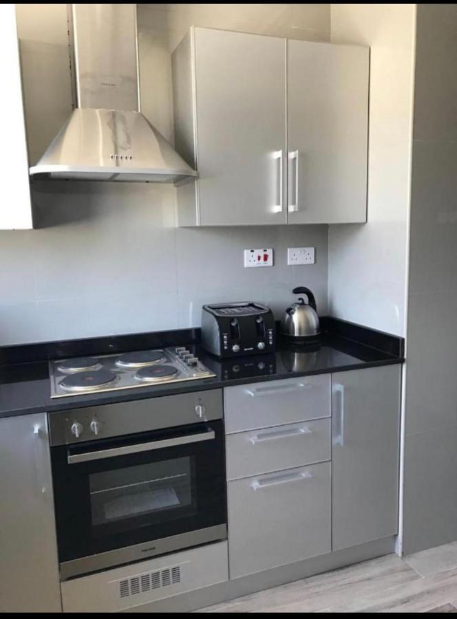 Alamaken Residence Al Hidd Luaran gambar